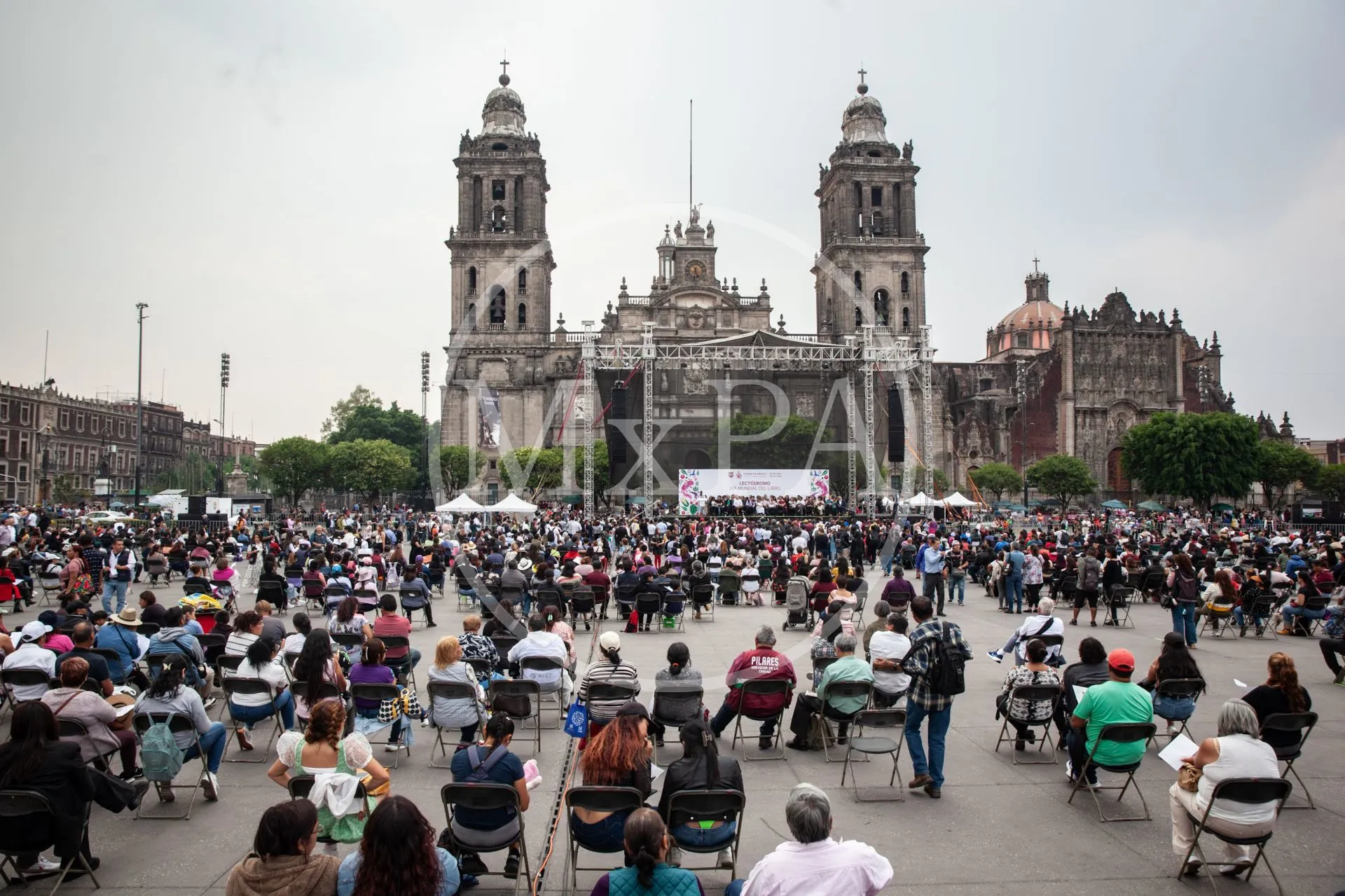 1028972_Lectodromo Zócalo capitalino_web