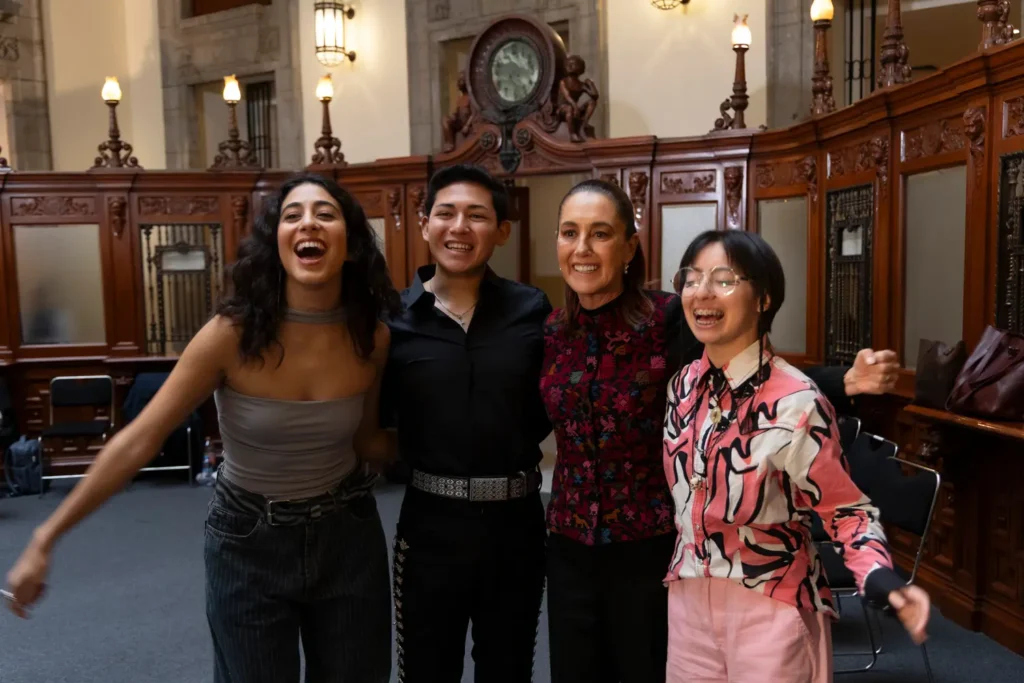 The winners will sign a contract with the Mexican Music Council and, together with the finalists and semi-finalists, will embark on a binational tour across Mexico and the United States, including a performance at the Latin Grammy Showcase on November 9 in Las Vegas. Photo: Government of Mexico.